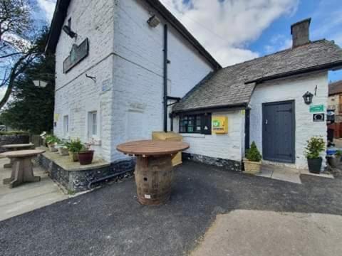 The Royal Oak Inn, Wetton Exterior foto
