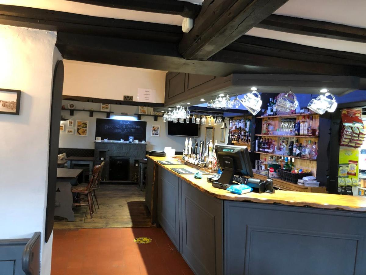 The Royal Oak Inn, Wetton Exterior foto
